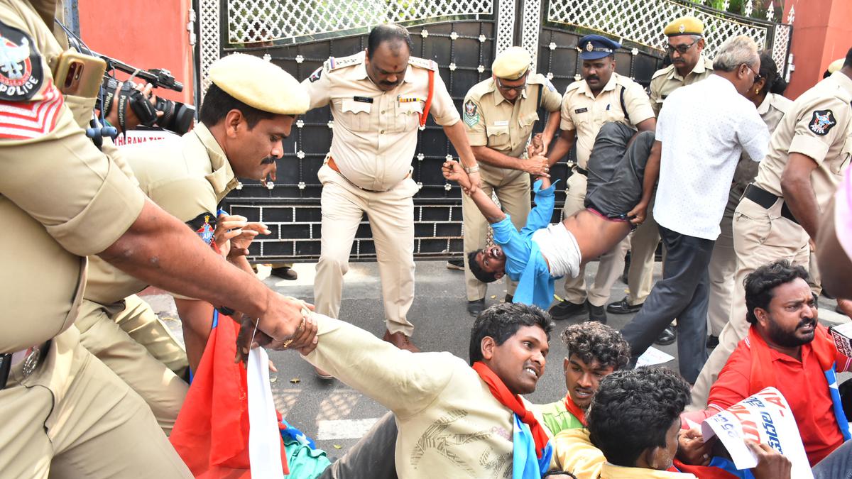 DSC-qualified candidates taken into custody during ‘Chalo CM’s Camp Office’ protest in Vijayawada